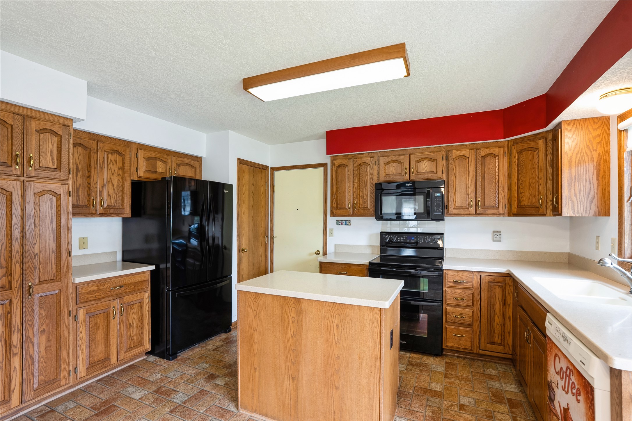 6018 Terrace Drive, Johnston, Iowa image 9