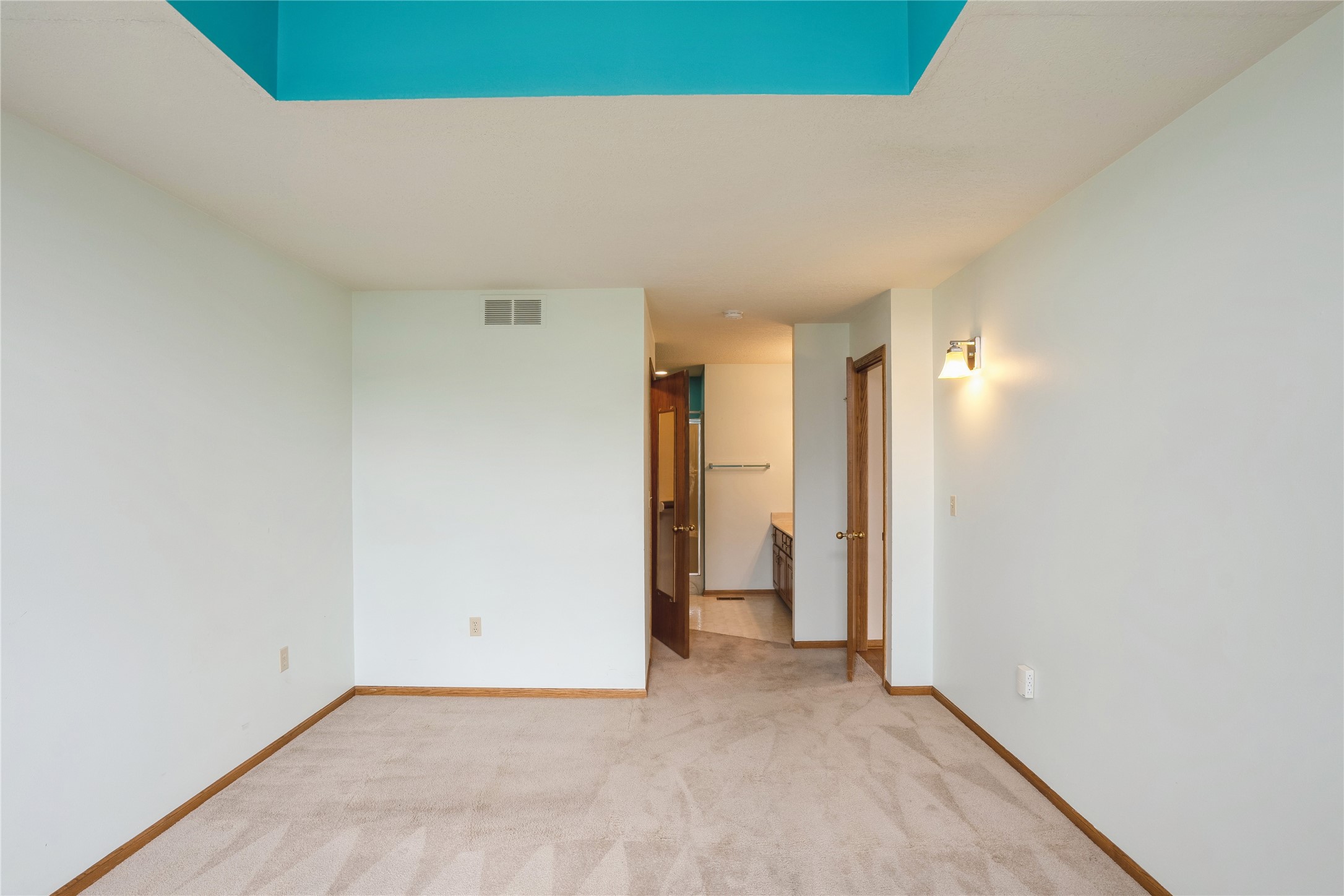 6018 Terrace Drive, Johnston, Iowa image 13