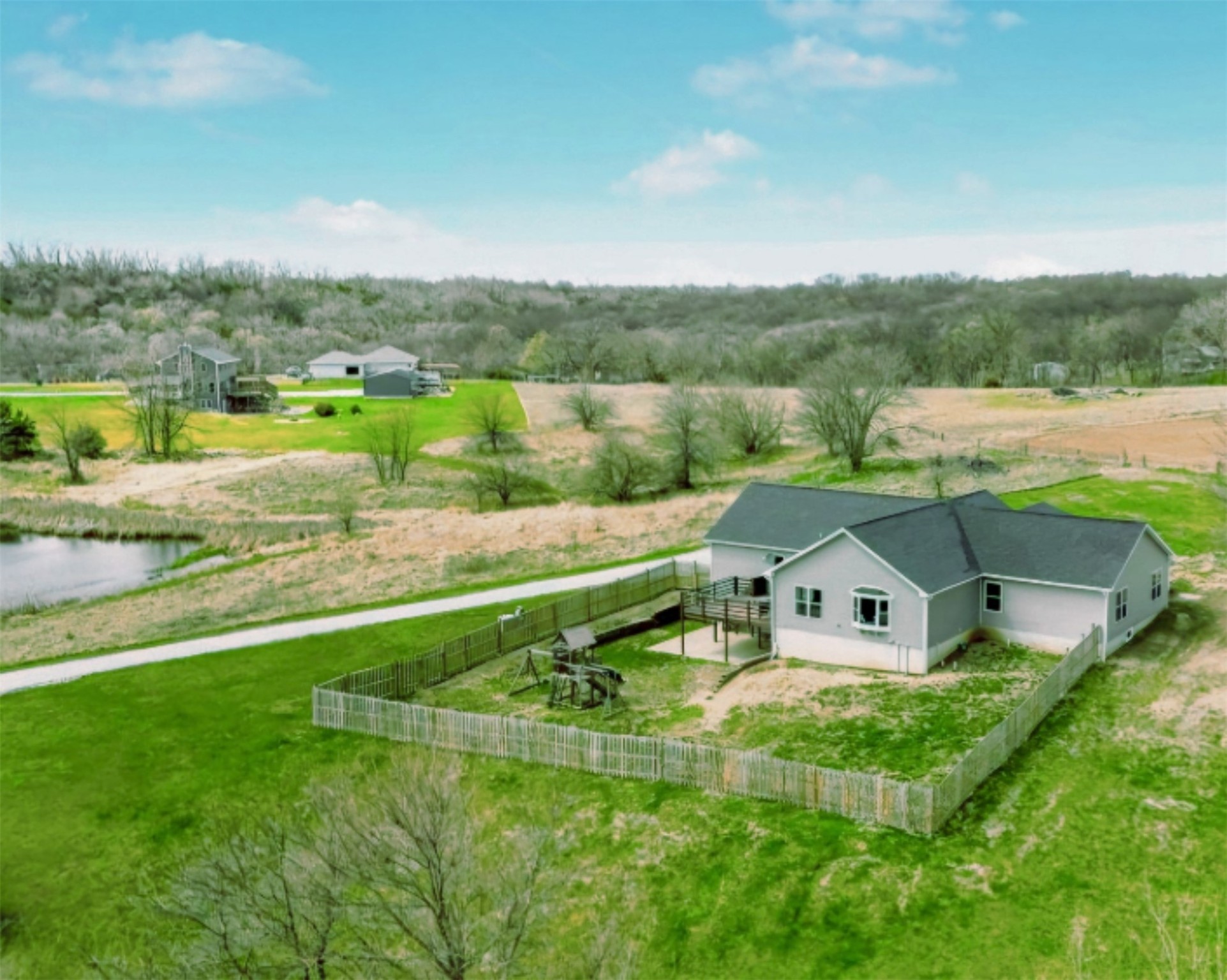 2237 Holliwell Valley Court, Winterset, Iowa image 32