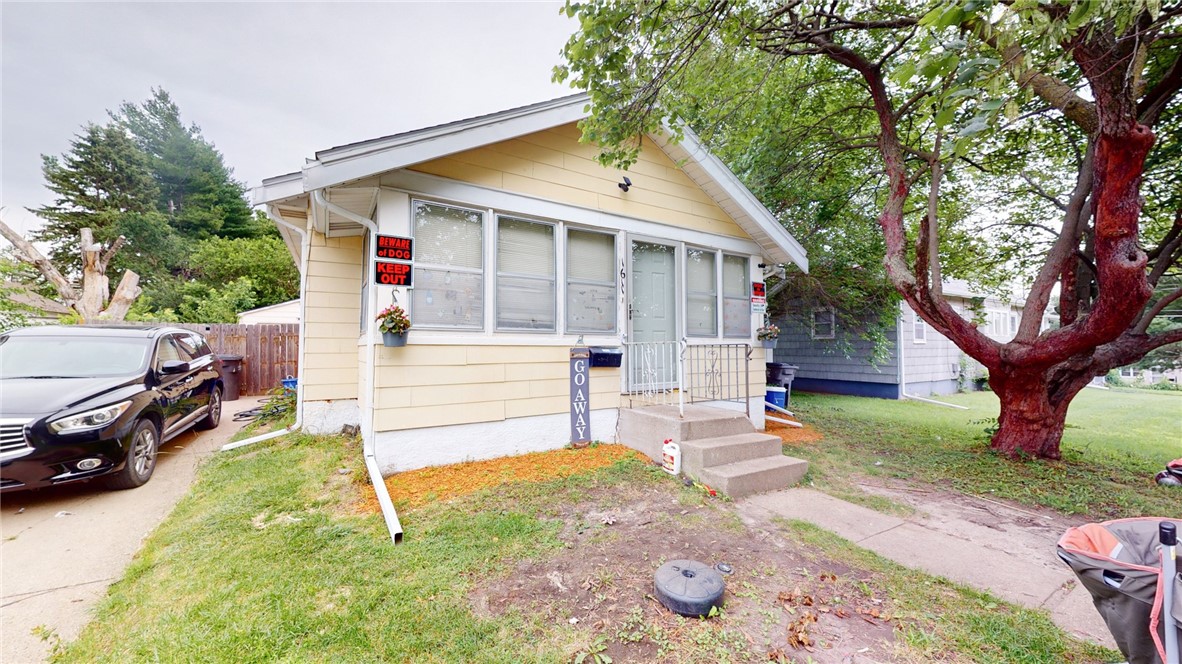 1611 E 32nd Court, Des Moines, Iowa image 2