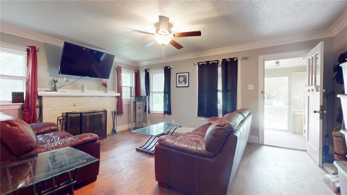 1611 E 32nd Court, Des Moines, Iowa image 6