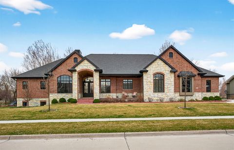 Homes For Sale - 4816 147th Street<br/> Dallas County, Urbandale, IA 50323