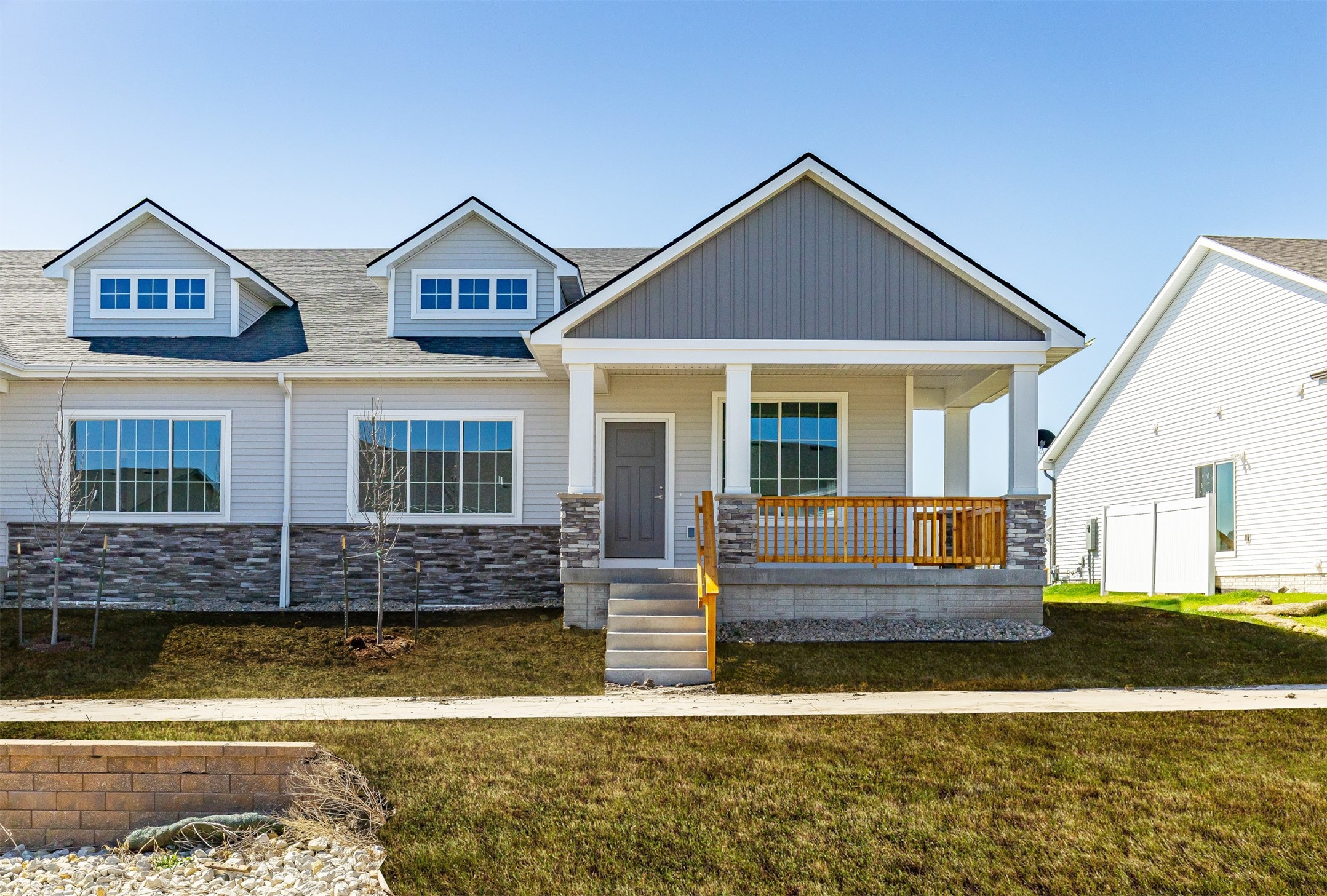 9749 Regatta Lane, Johnston, Iowa image 2