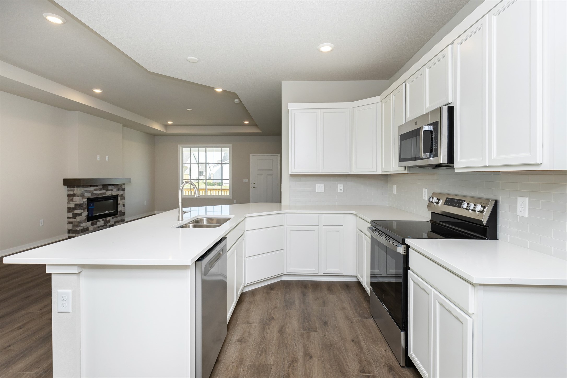 9749 Regatta Lane, Johnston, Iowa image 16