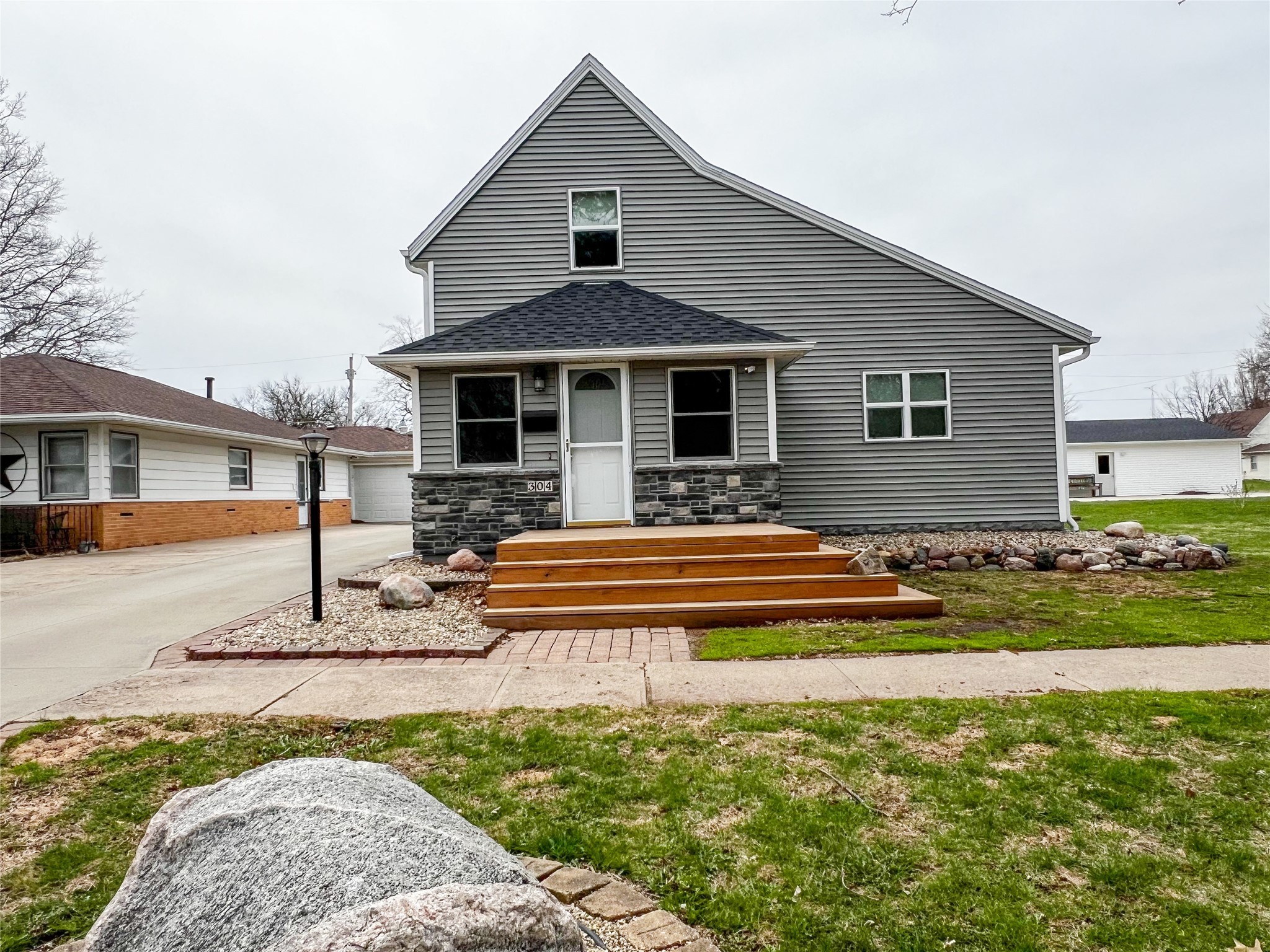 304 Ne Hayes Street, Greenfield, Iowa image 2