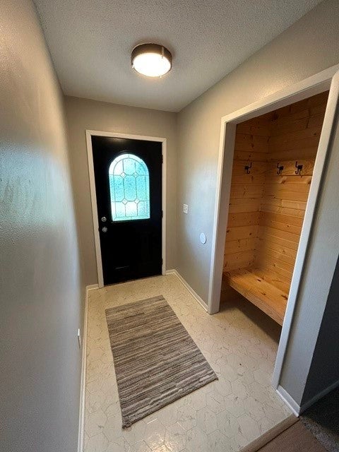 409 E 10th Street - Photo 2