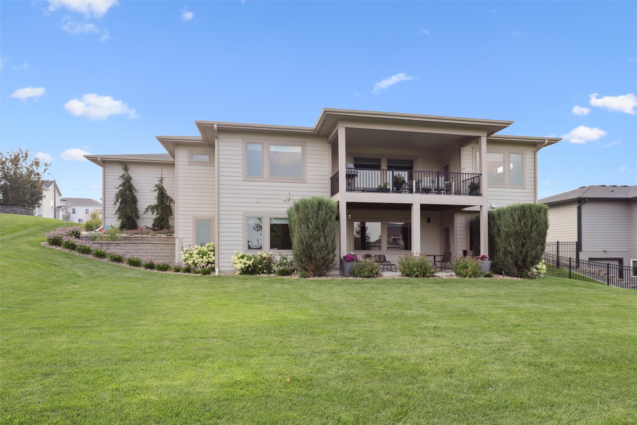 3895 Sandstone Point