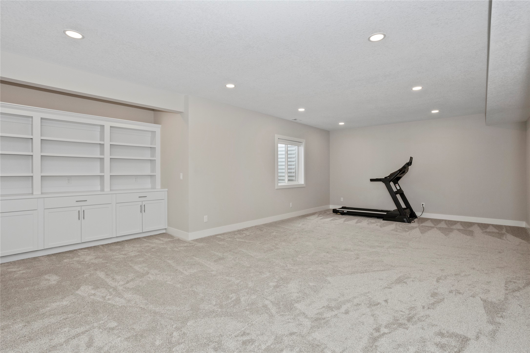 3558 NW 177th Street, Clive, Iowa image 30