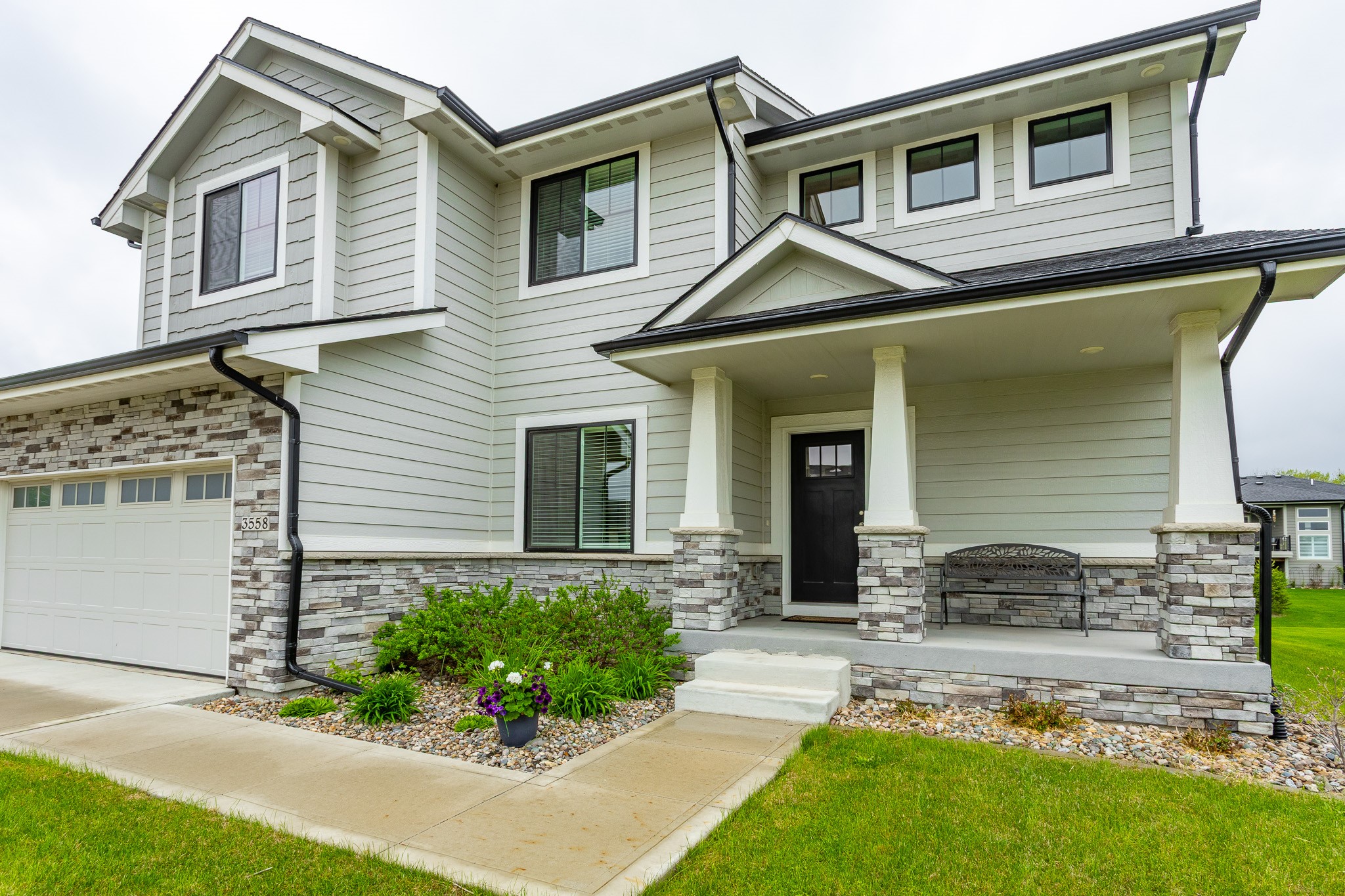 3558 NW 177th Street, Clive, Iowa image 2
