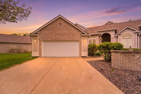 Condo For Sale - 13556 Village Court<br/> Clive, IA 50325
