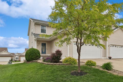 Homes For Sale - 611 SE Chaparal Court<br/> Ankeny, IA 50021