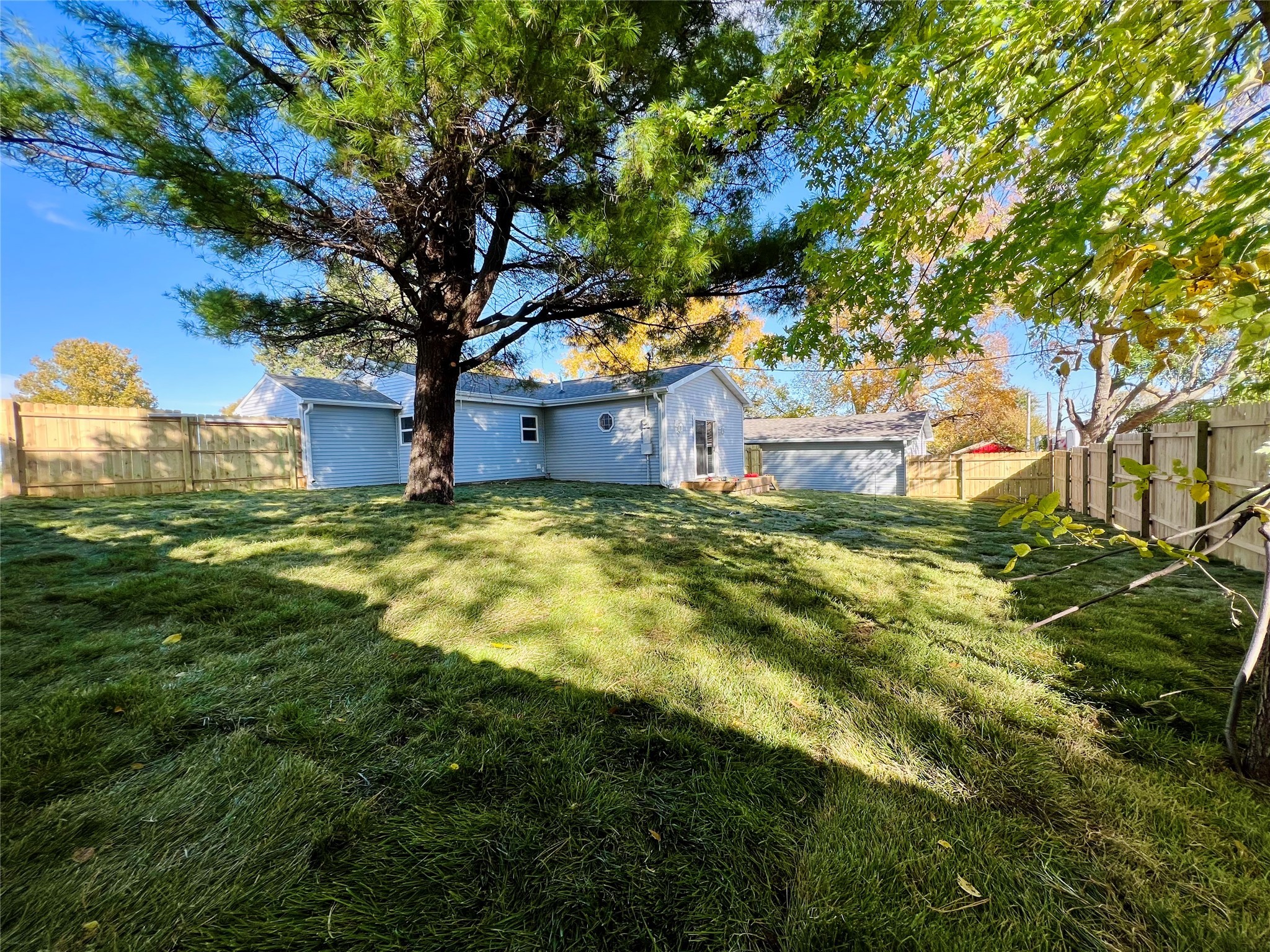 1402 E Marion Street, Knoxville, Iowa image 24