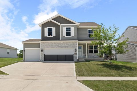 Homes For Sale - 605 Ellis Circle<br/> Dallas County, Adel, IA 50003
