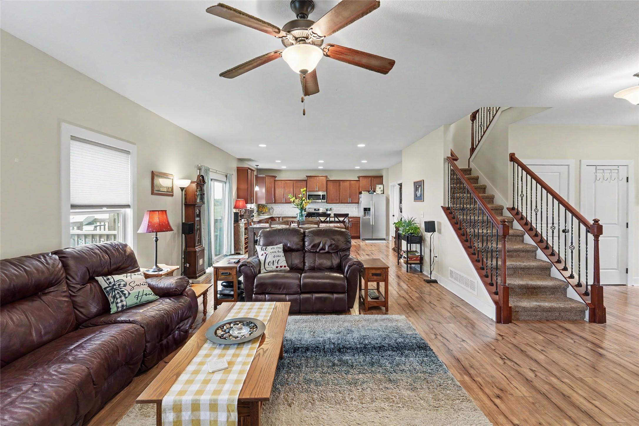 405 NE Fox Run Trail