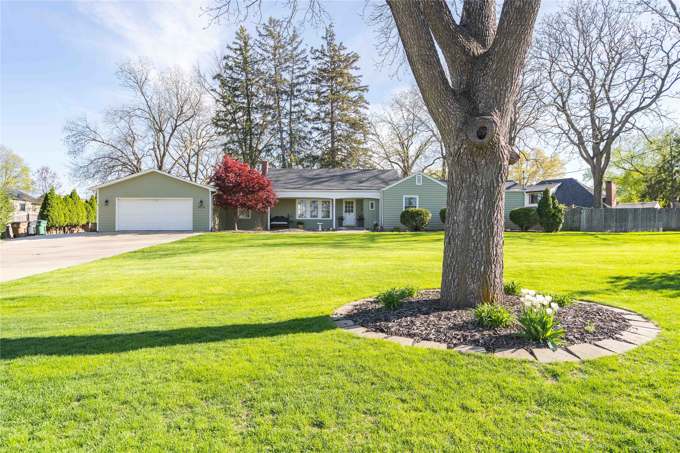 5024 Ashworth Road, West Des Moines, Iowa image 2
