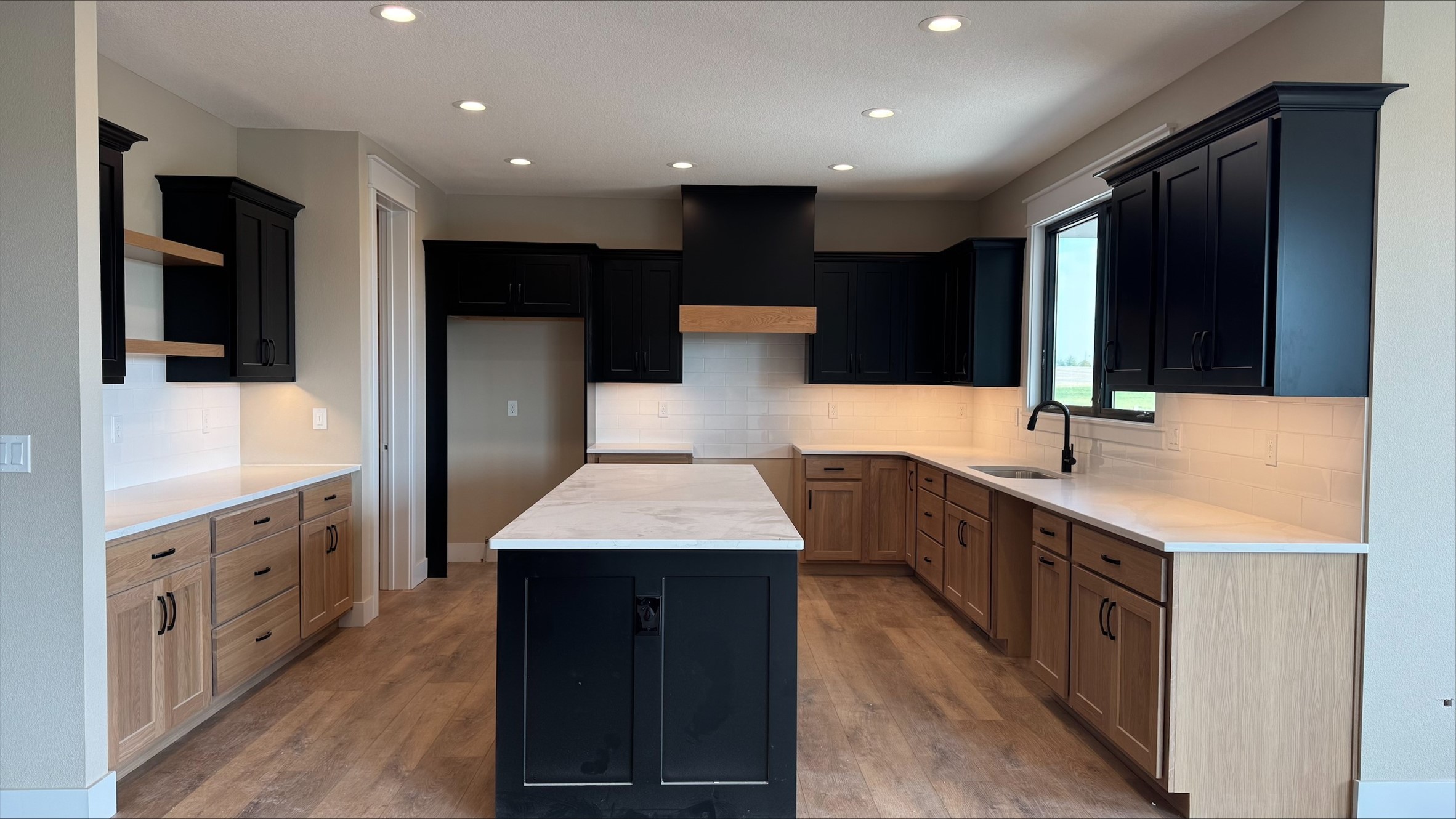 1911 NE Pond View Court