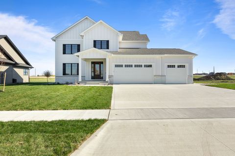 1911 NE Pond View Court Ankeny IA 50021