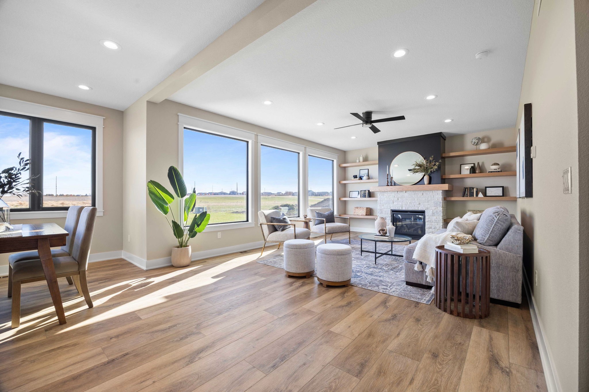 1911 NE Pond View Court