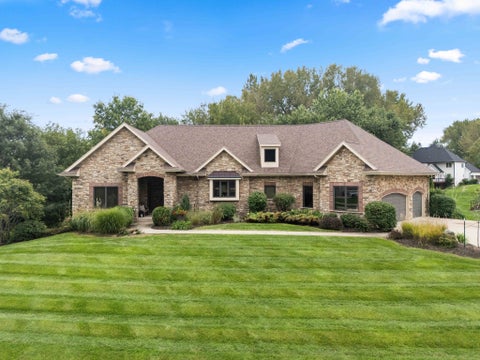 Homes For Sale - 3704 Bluestem Road<br/> Norwalk, IA 50211