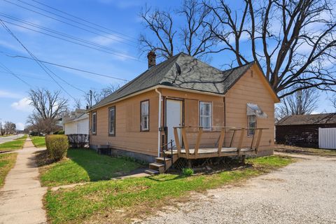 Homes For Sale - 210 E Vine Street<br/> Wapello County, Ottumwa, IA 52501