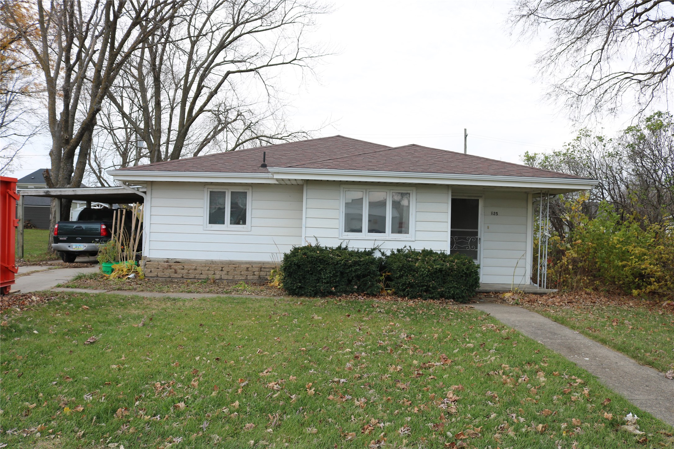 125 NW Locust Avenue, Earlham, Iowa image 1