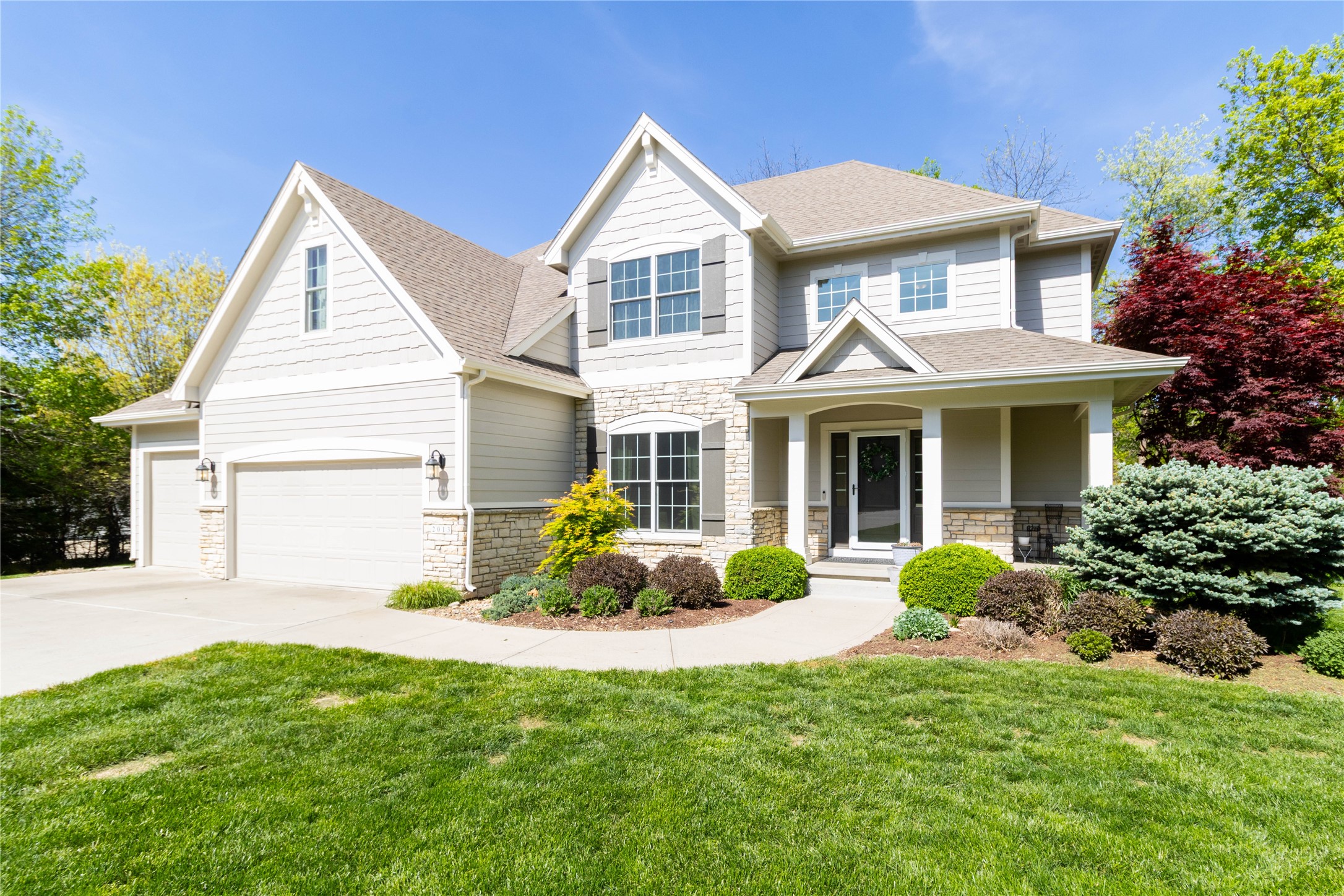 2013 Winding Creek Circle, Polk City, Iowa image 1