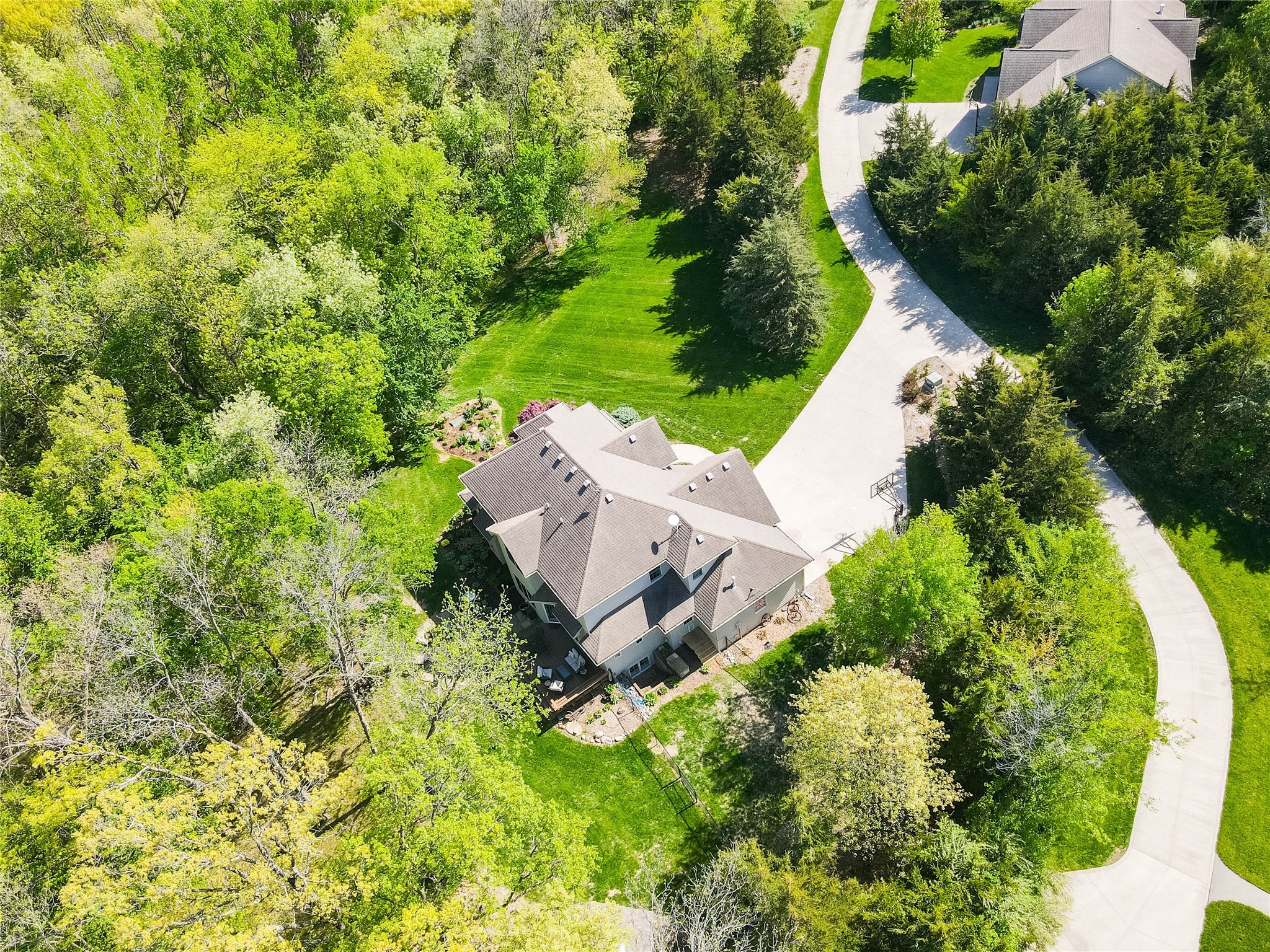 2013 Winding Creek Circle, Polk City, Iowa image 35