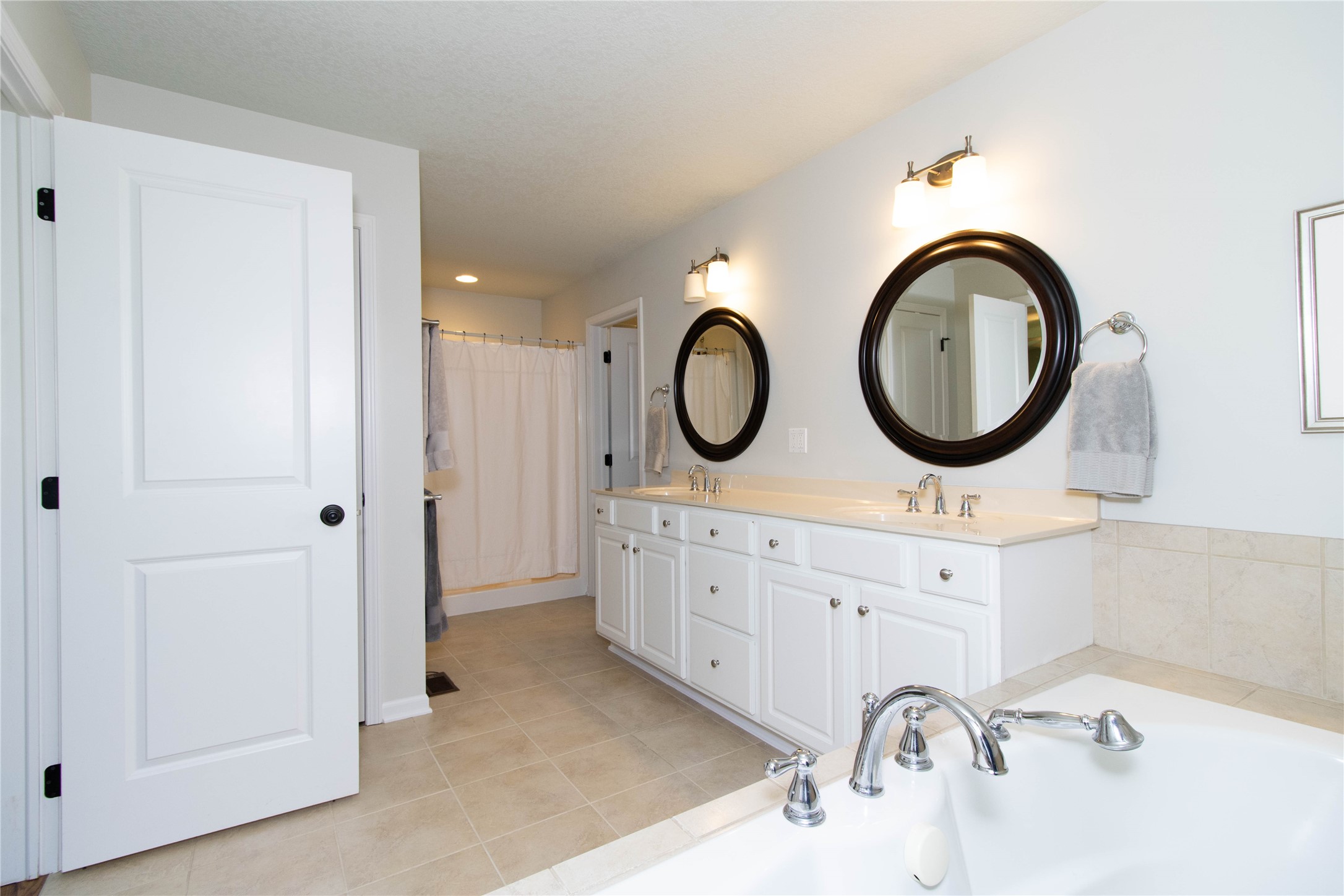 2013 Winding Creek Circle, Polk City, Iowa image 19