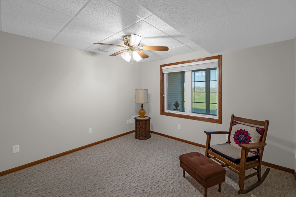 2125 W 4th Avenue, Indianola, Iowa image 21