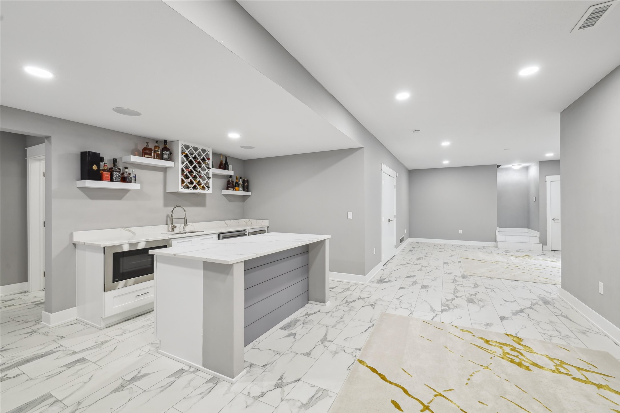 17466 Berkshire Parkway, Clive, Iowa image 26