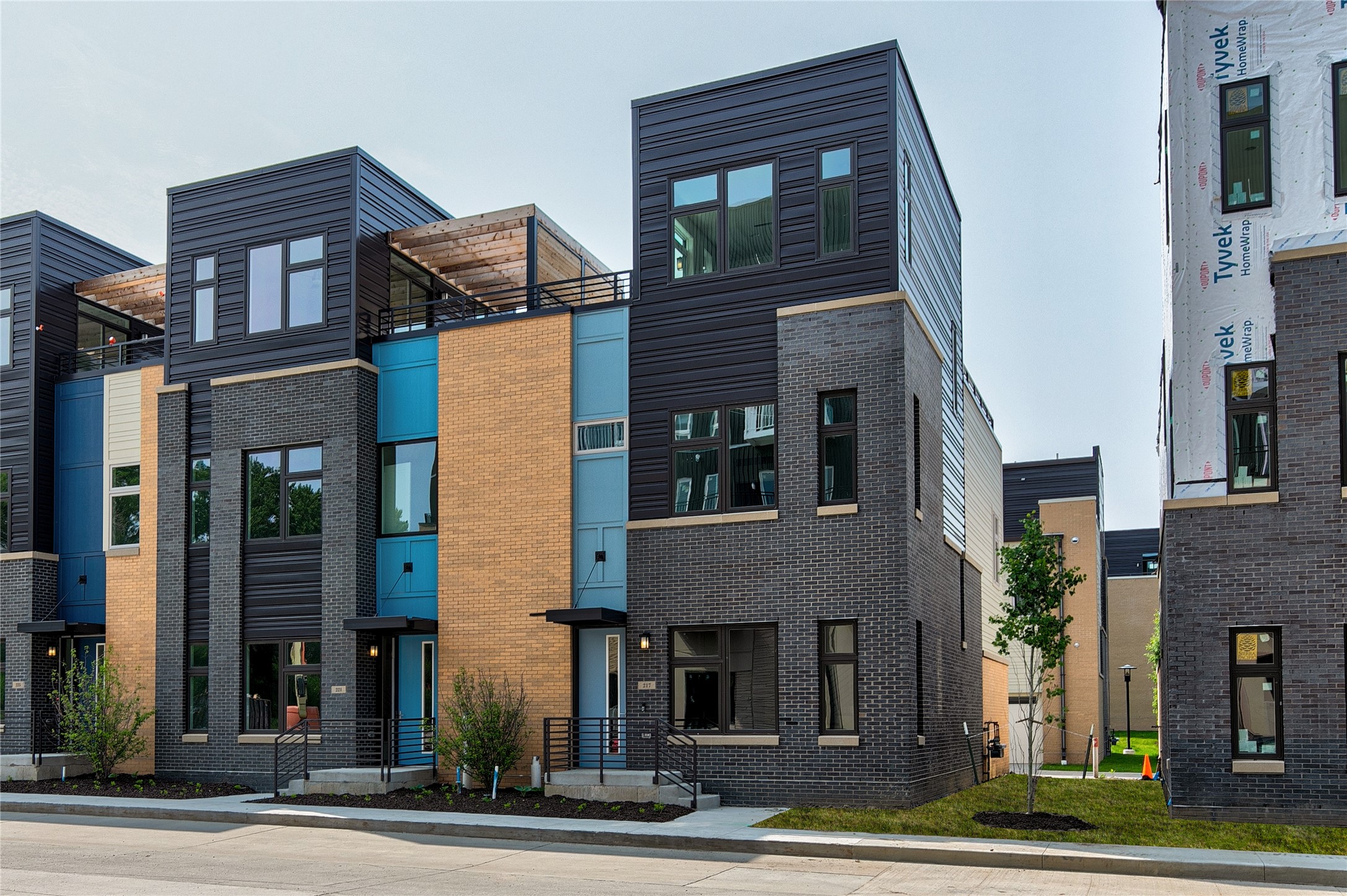 217 Maple Street, Des Moines, Iowa image 2