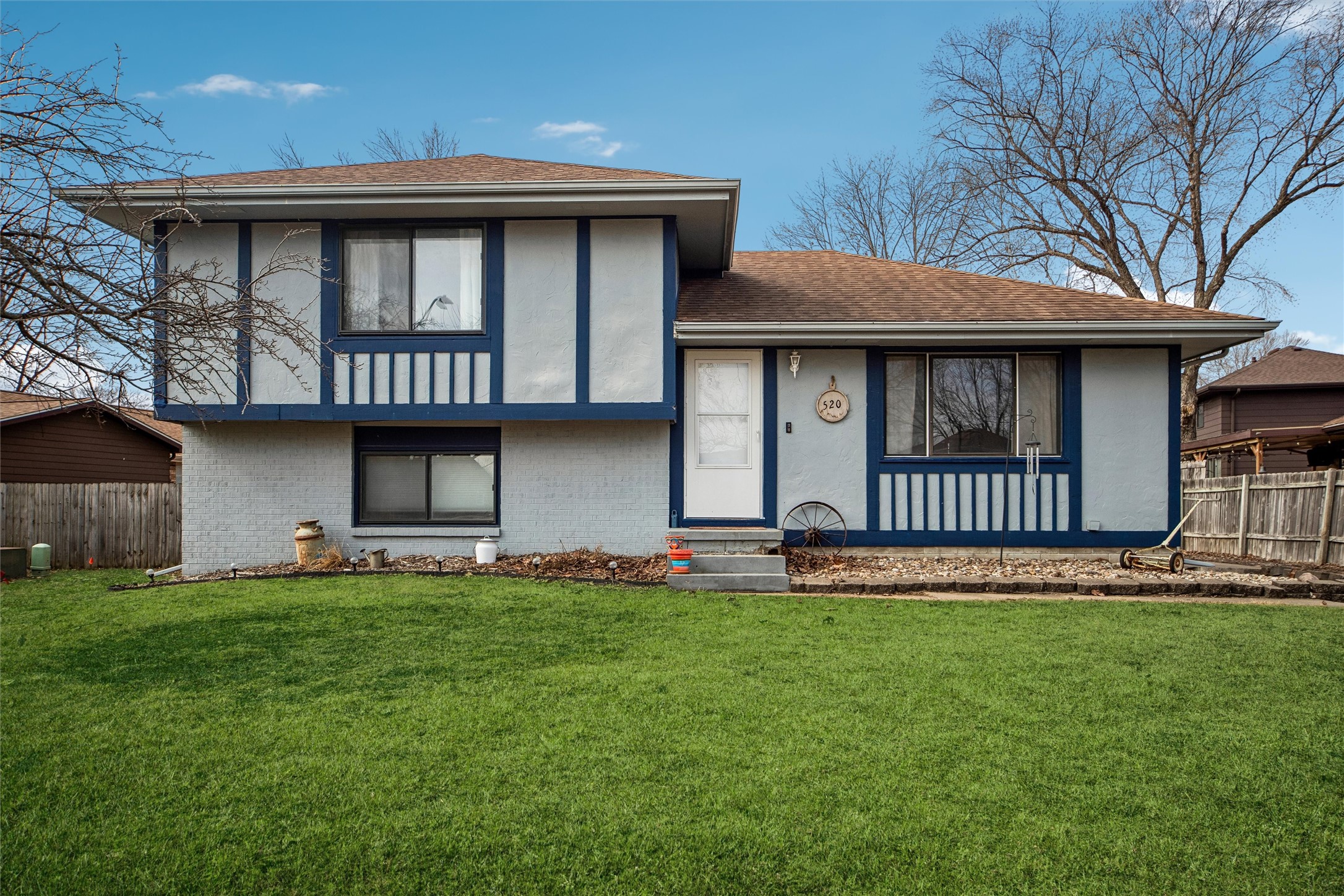 520 22nd Avenue SW