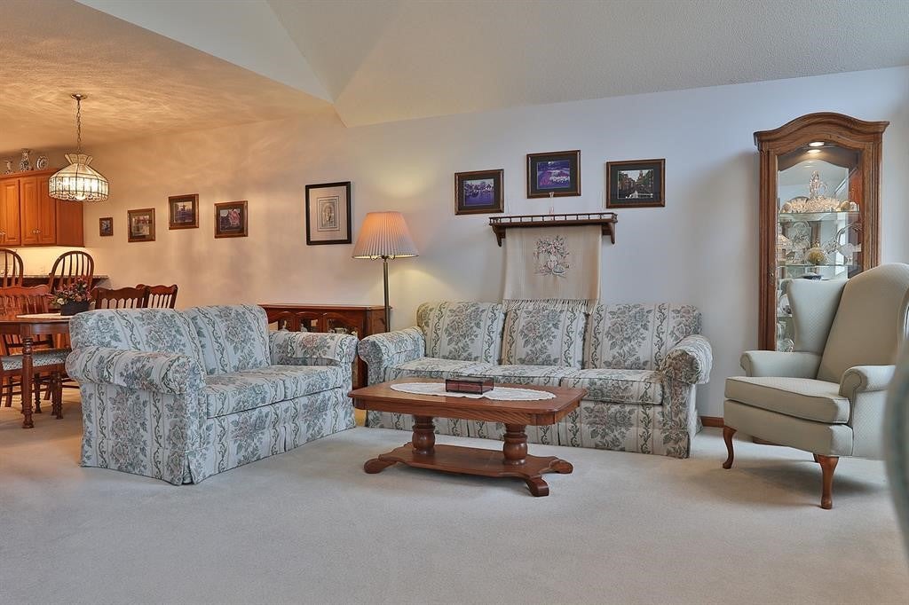 2212 Bos Landen Drive 2