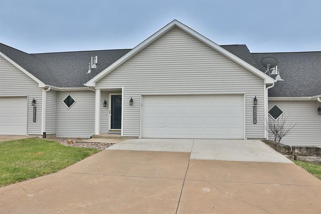 2212 Bos Landen Drive 2