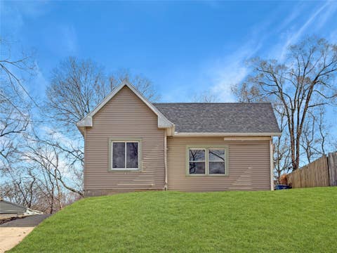 Homes For Sale - 2519 SE 6th Street<br/> Des Moines, IA 50315