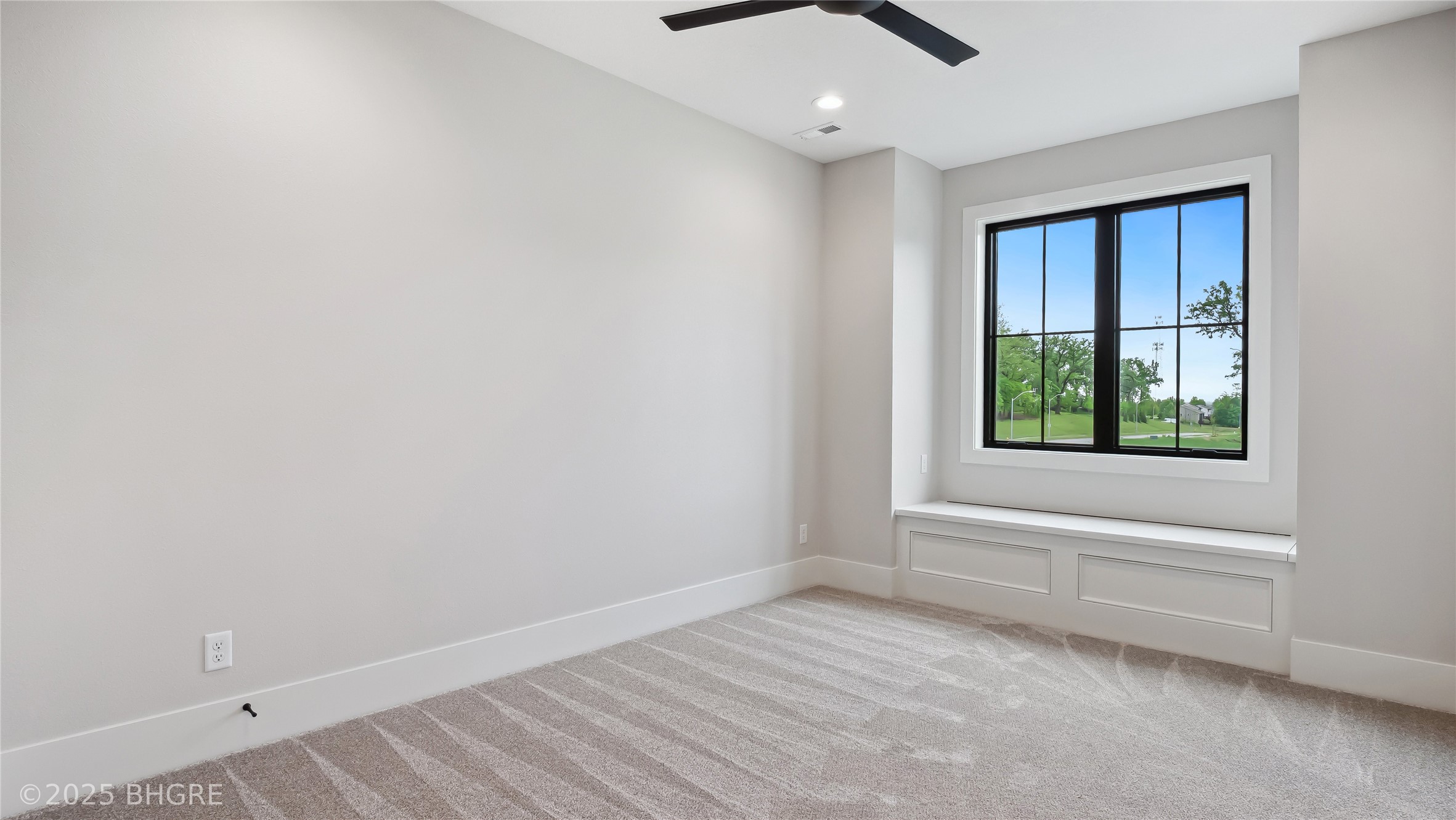 815 S Kingswood Court, West Des Moines, Iowa image 24