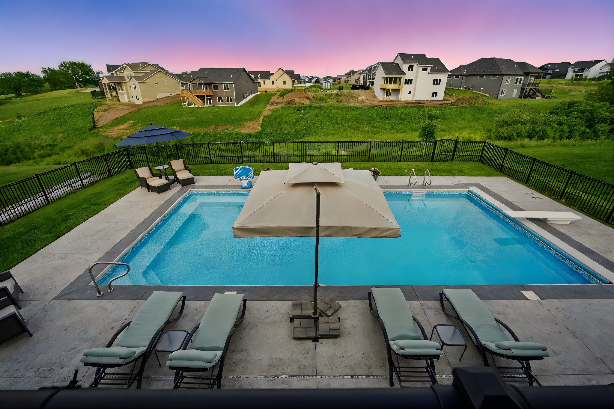 2216 Timberview Drive, Norwalk, Iowa image 3
