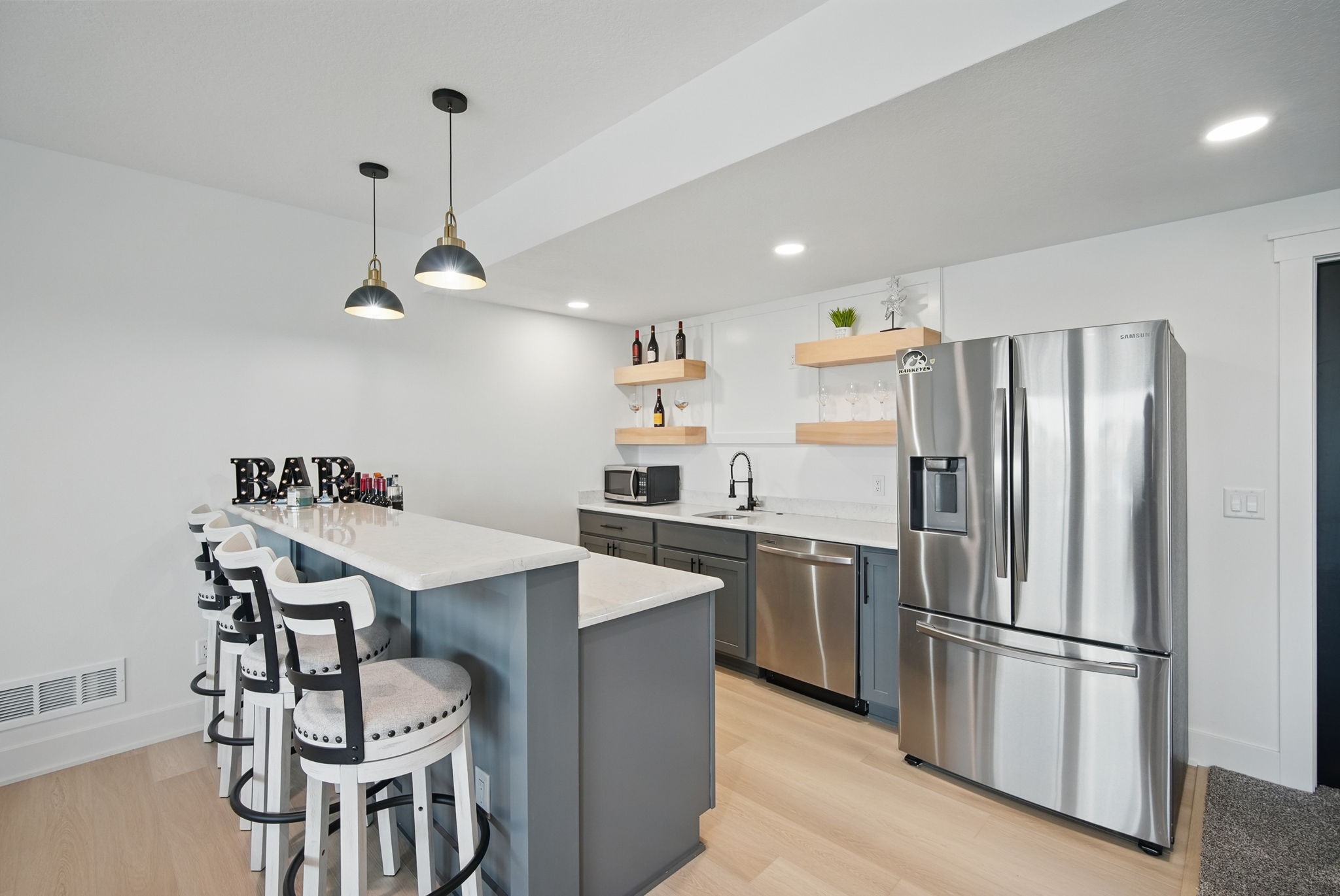 2216 Timberview Drive, Norwalk, Iowa image 25