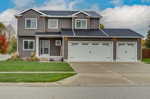 Homes For Sale - 1303 Jacobson Drive<br/> Story City, IA 50248