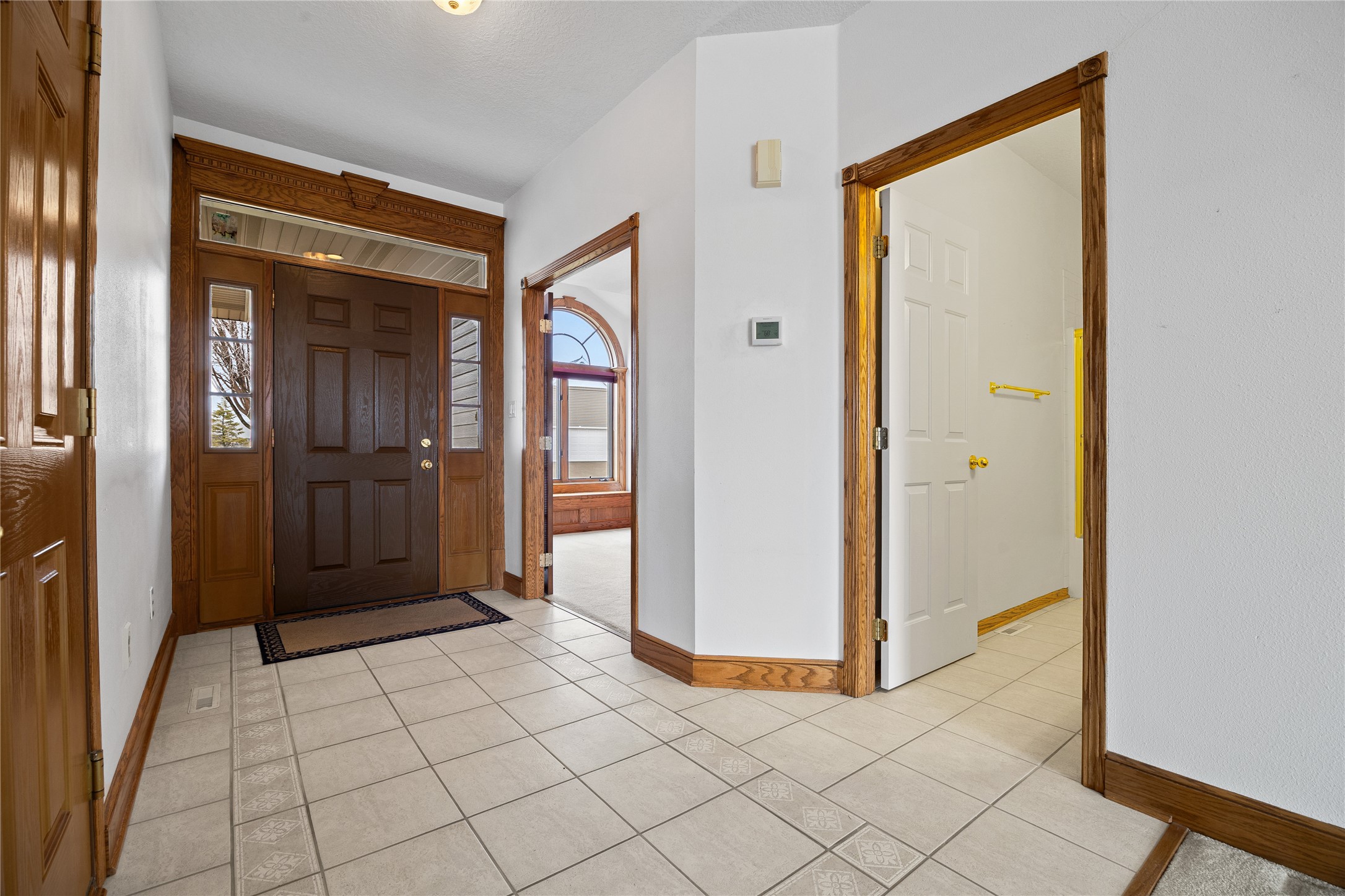 203 NE Eaglewood Drive