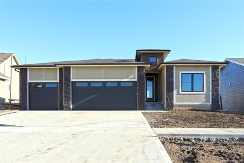 8215 Buckley Court Johnston IA 50131