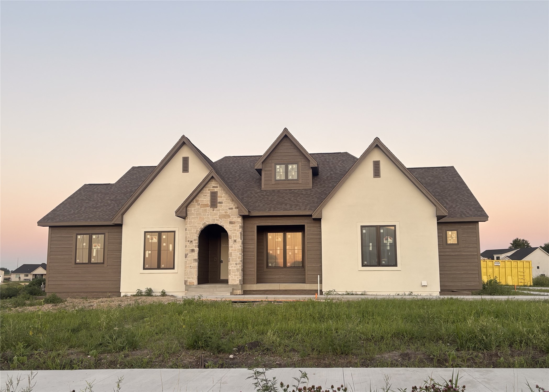 Photo 1 of 10 — 1707 NE Pine Lake Circle, Ankeny, IA 50021