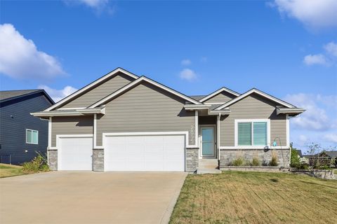 Apartment For Sale - 2855 Serenity Drive<br/> Waukee, IA 50263