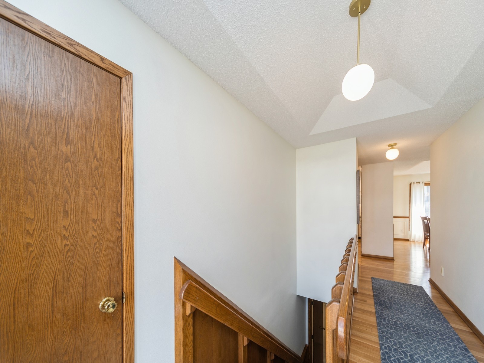 10674 Elmcrest Drive, Clive, Iowa image 6
