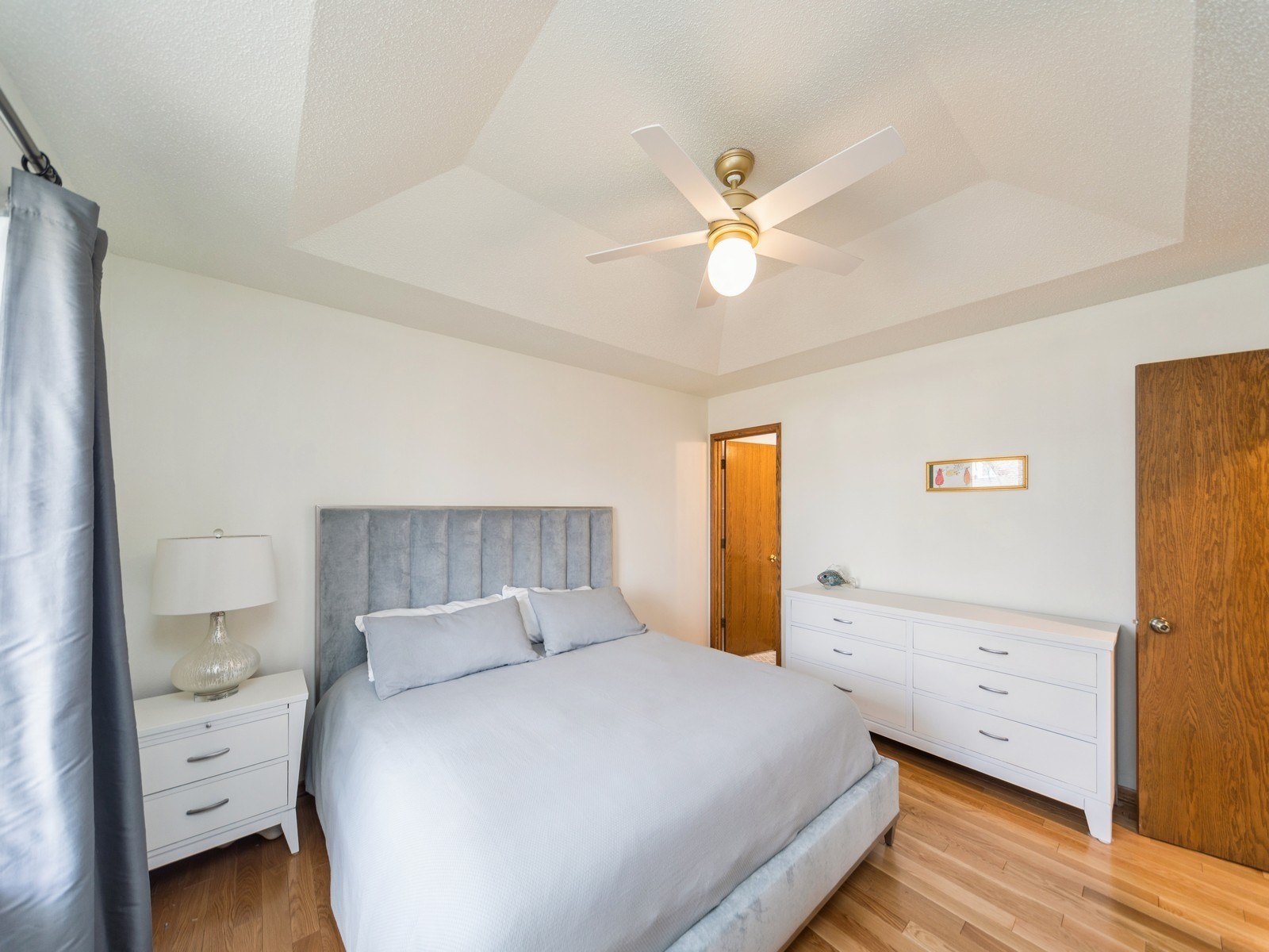 10674 Elmcrest Drive, Clive, Iowa image 27