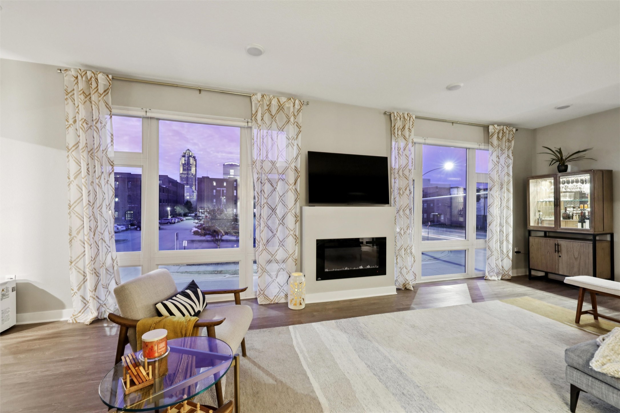 400 SW 7th Street 210