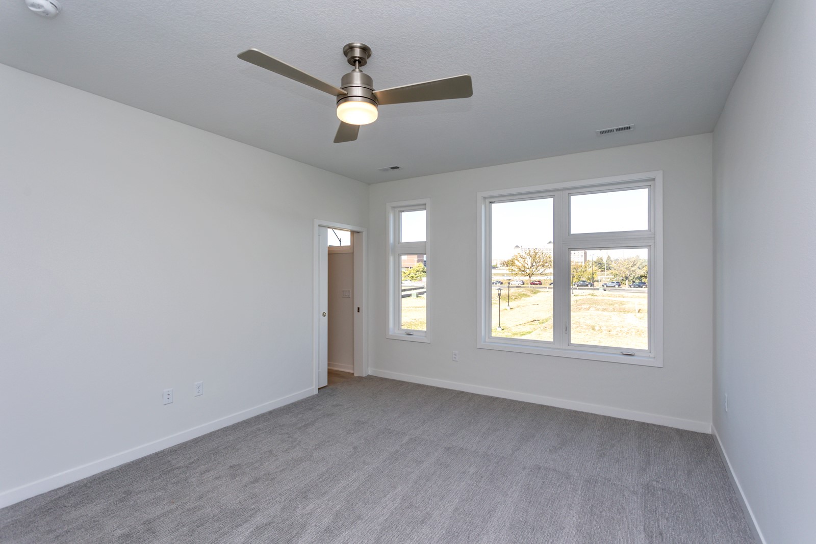 855 E 2nd Street, Des Moines, Iowa image 15