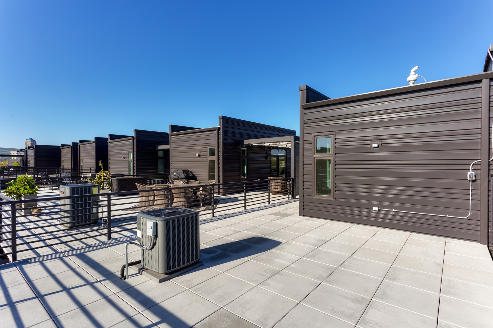 855 E 2nd Street, Des Moines, Iowa image 32