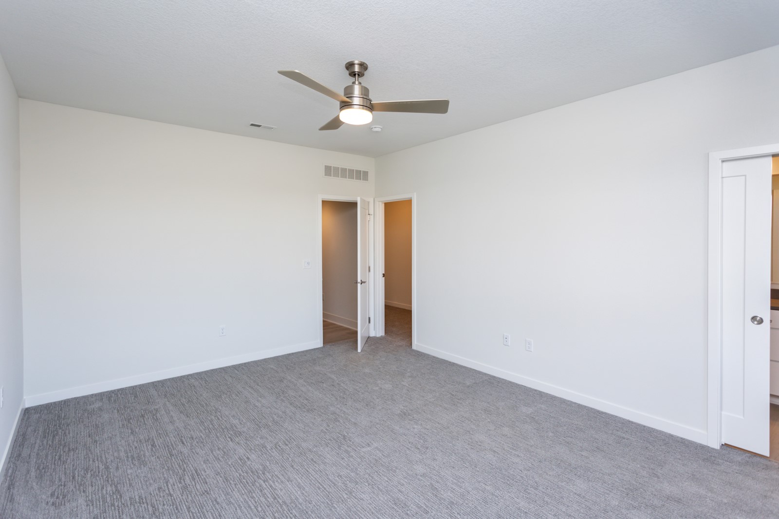 855 E 2nd Street, Des Moines, Iowa image 16