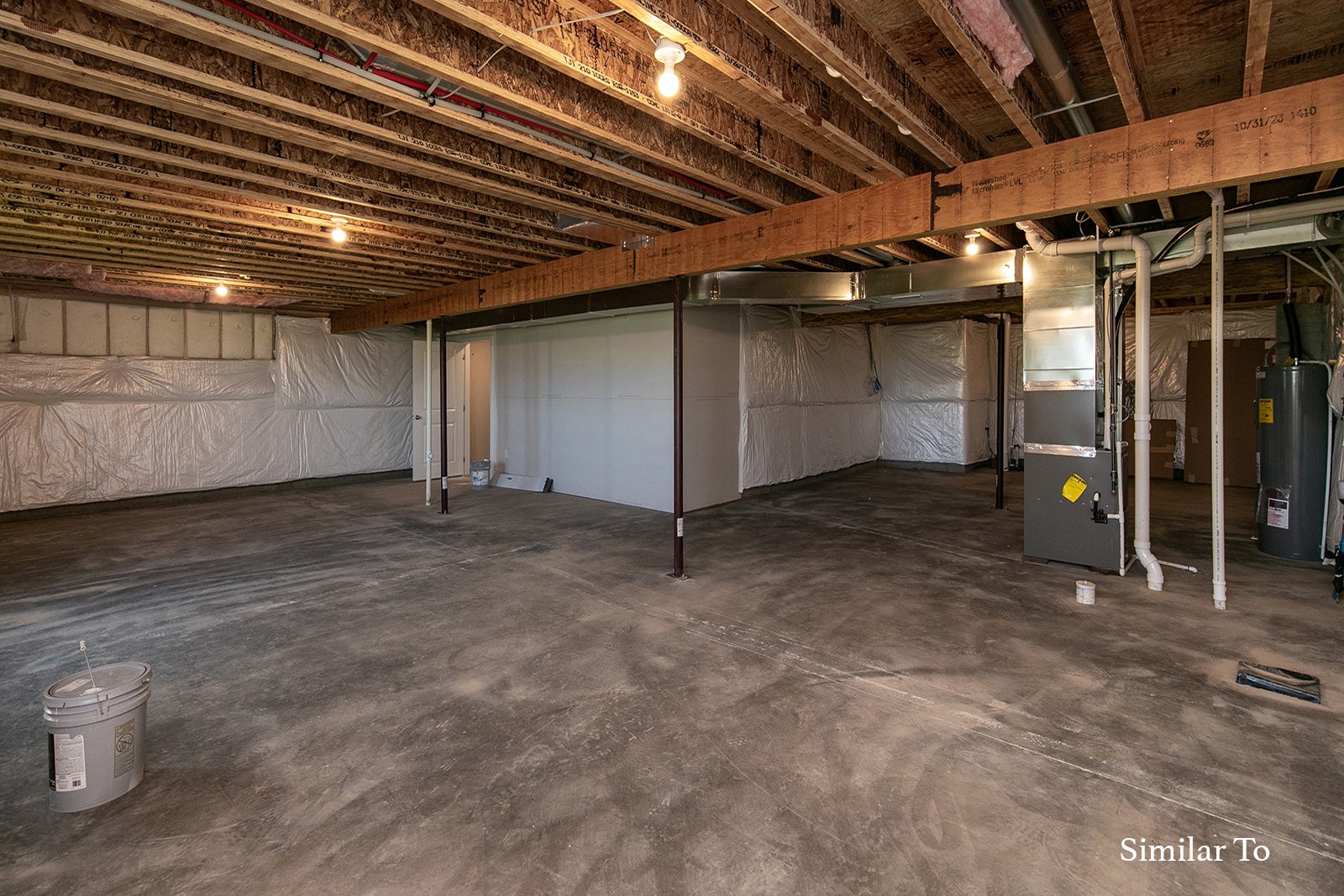 16520 Ironwood Lane, Urbandale, Iowa image 29